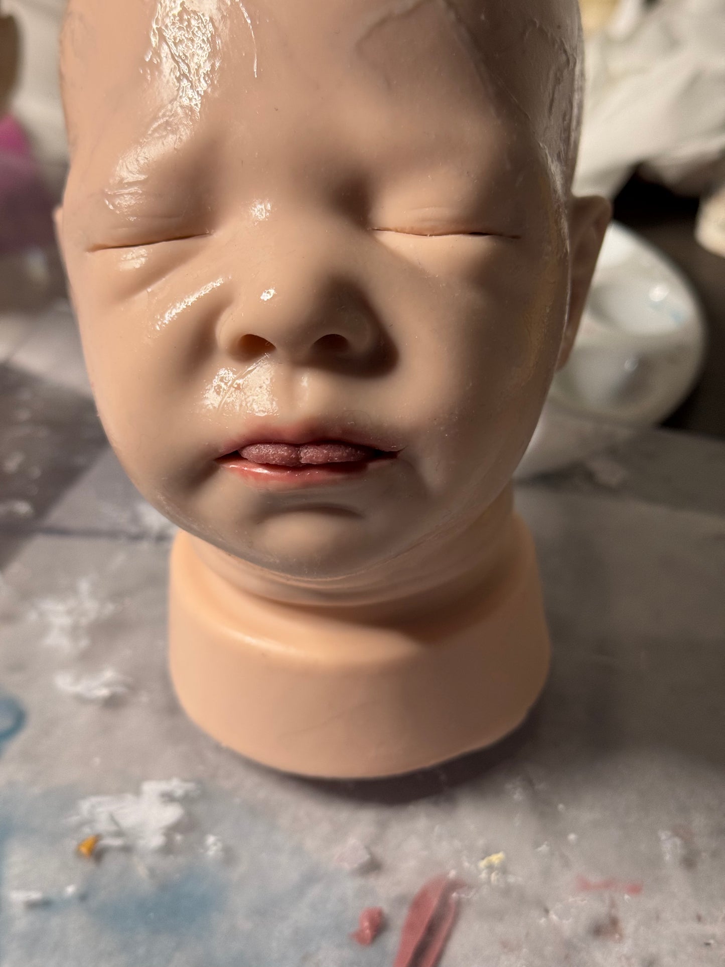 Example unpainted tongue in head variant 2