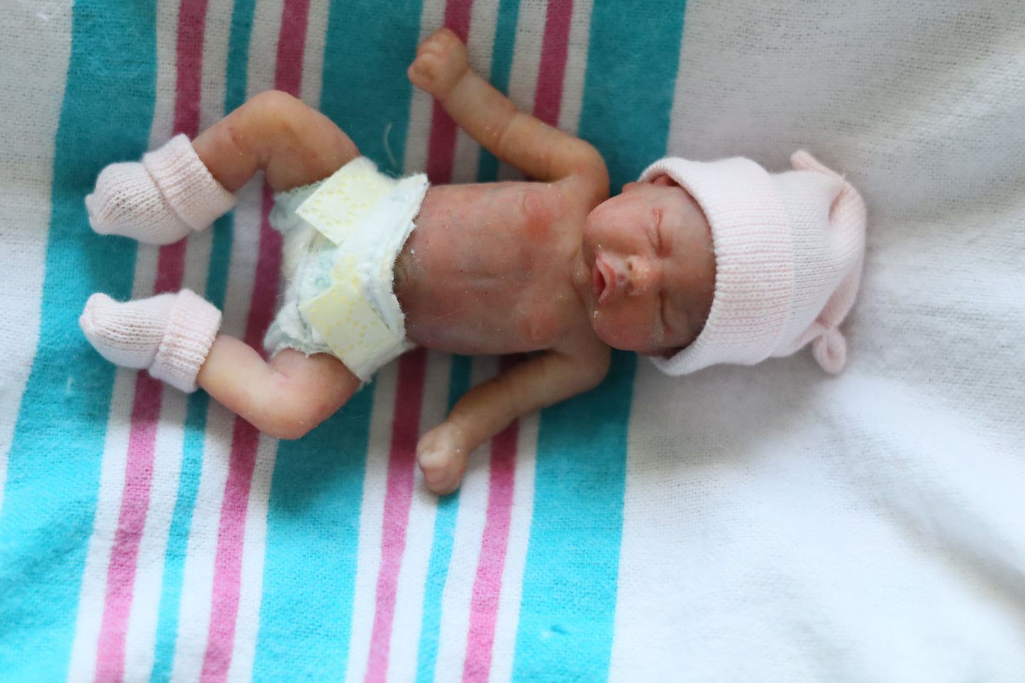 Miniature Silicone Ivy by Shy Mrofka